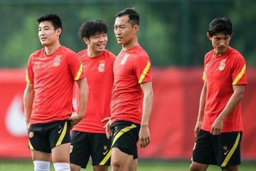 世界杯官方直播软件下载中心官网-国足VS越南首发:张玉宁联袂武7艾克森 张琳芃复出