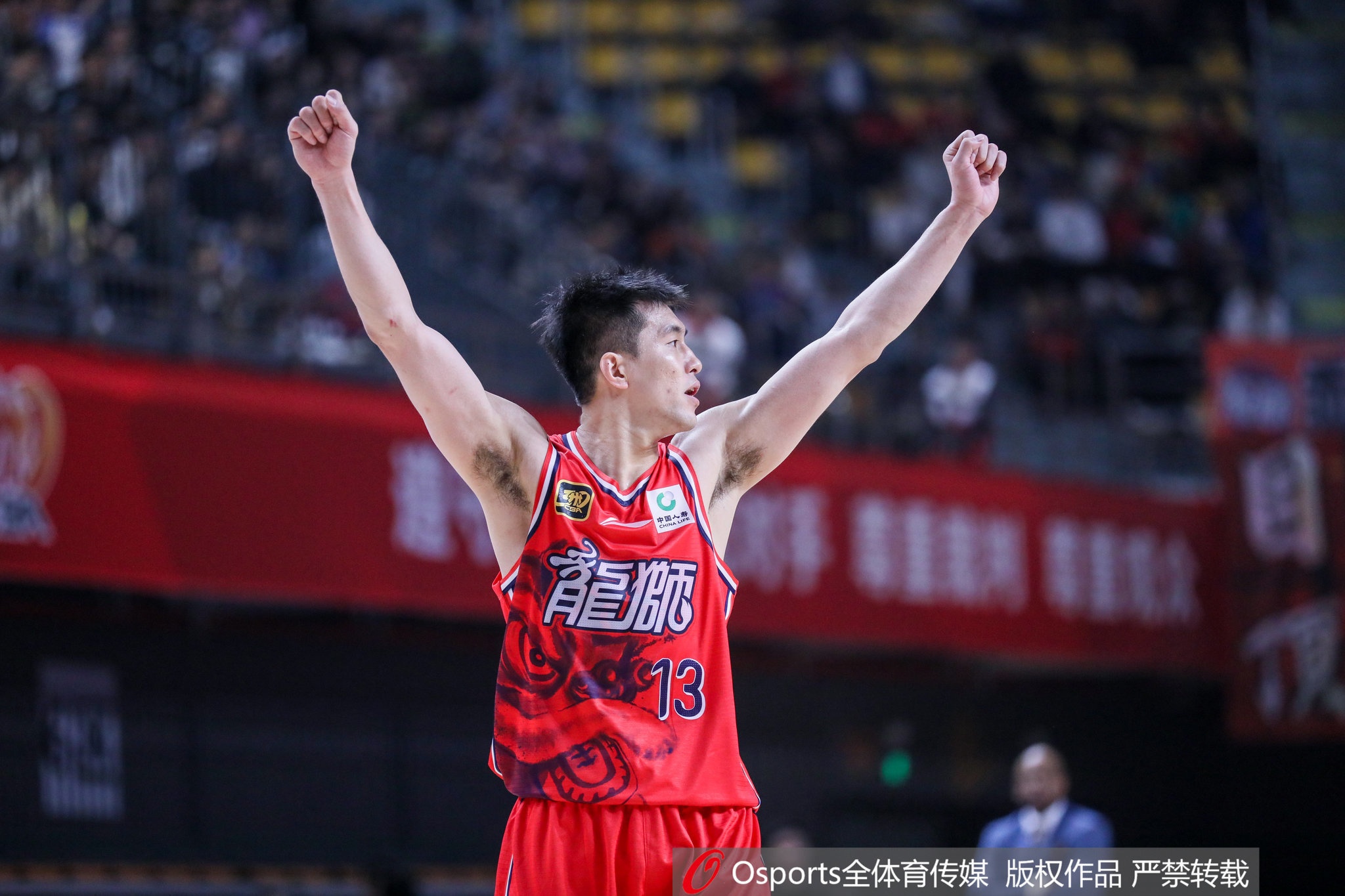 世界杯官方直播软件下载中心官网-他还能打!青岛末节最后3分钟未得分 郭艾伦末节12分带队逆转